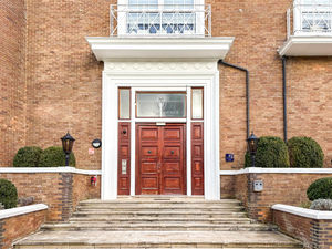 Photo 9- click for photo gallery